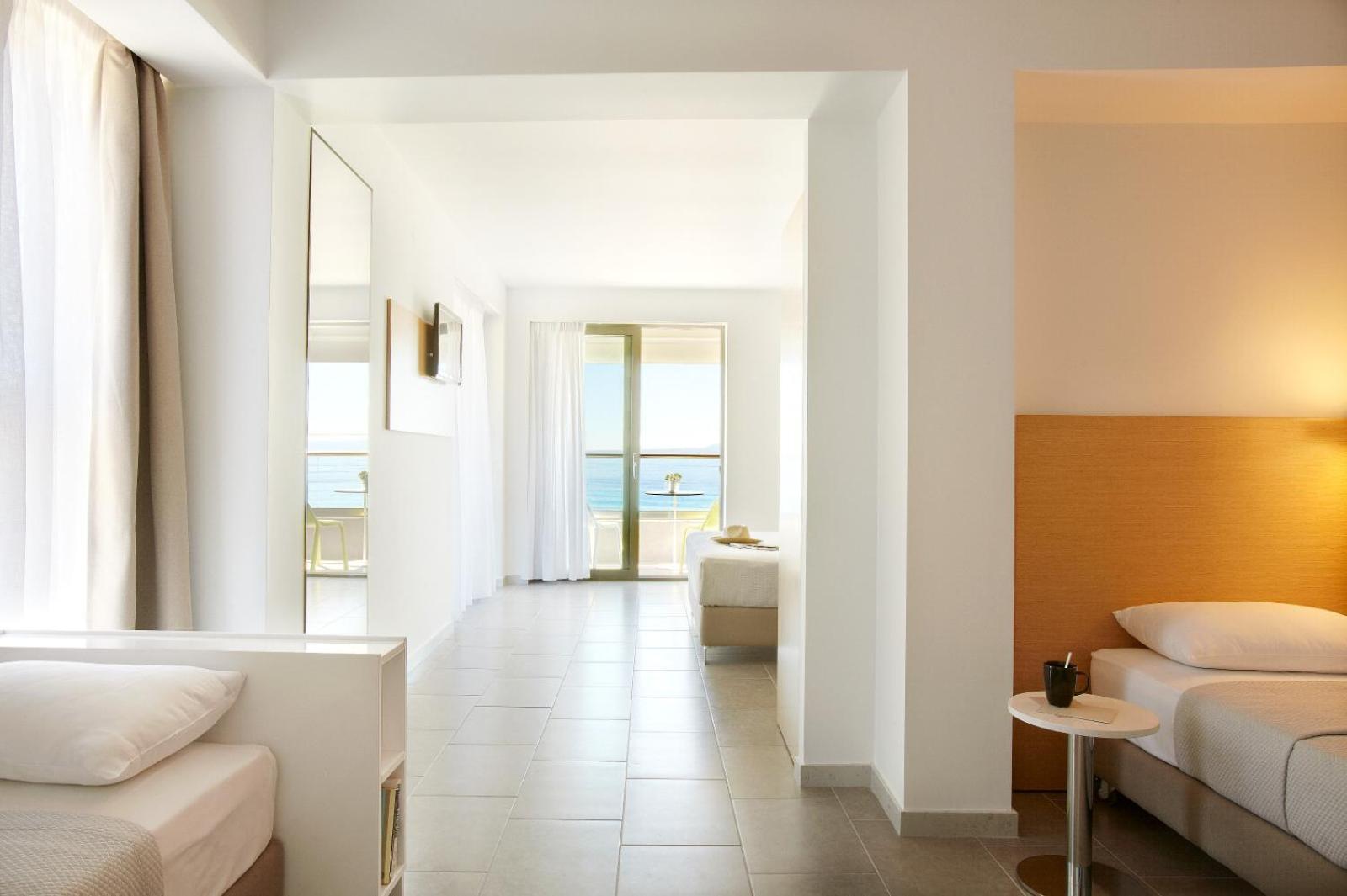 Margarita Sea Side Hotel Kallithea  الغرفة الصورة